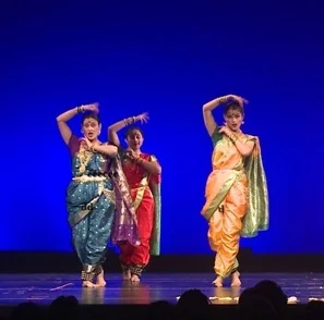 South-Lady-dancing-668898